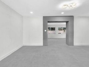 6641 Douglas St, Hollywood FL 33024