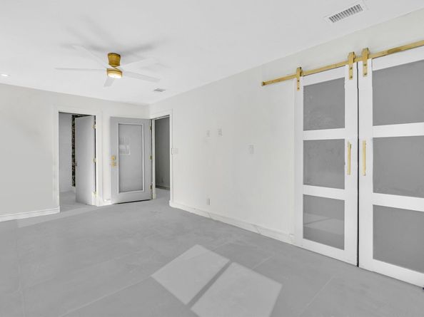6641 Douglas St, Hollywood FL 33024