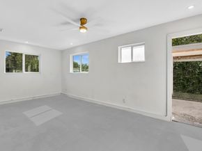 6641 Douglas St, Hollywood FL 33024