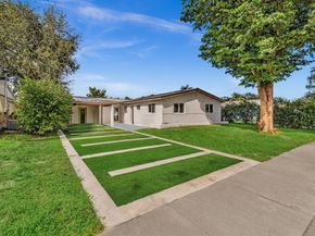 6641 Douglas St, Hollywood FL 33024