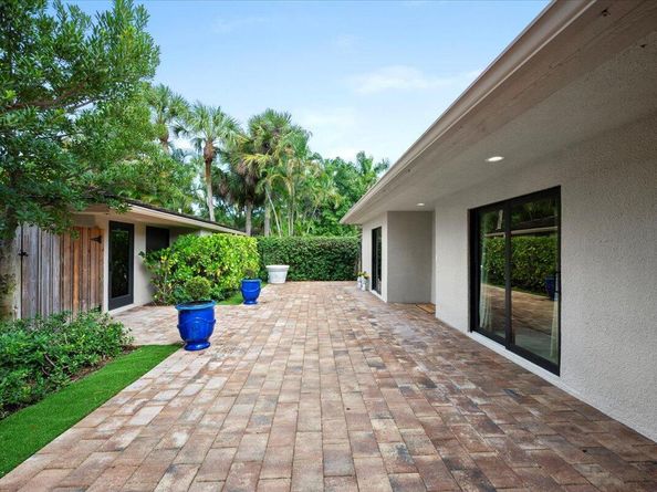 11683 Wimbledon Circle, Wellington FL 33414