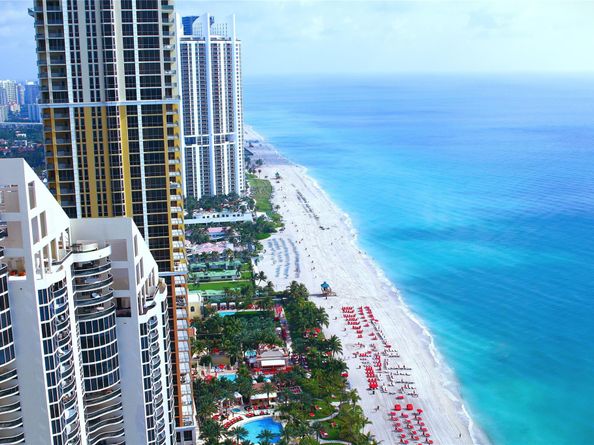 17570 Atlantic Blvd 104, Sunny Isles Beach FL 33160