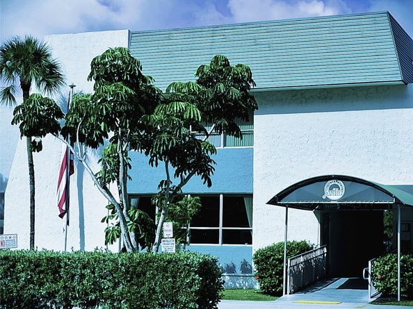 17570 Atlantic Blvd 104, Sunny Isles Beach FL 33160
