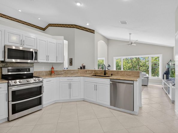 7317 Amber Falls Lane, Boynton Beach FL 33437