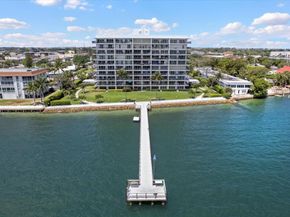 3040 Lake Shore Drive 101, Riviera Beach FL 33404