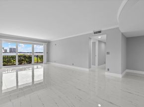 3040 Lake Shore Drive 101, Riviera Beach FL 33404