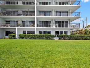 3040 Lake Shore Drive 101, Riviera Beach FL 33404