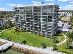 3040 Lake Shore Drive 101, Riviera Beach FL 33404