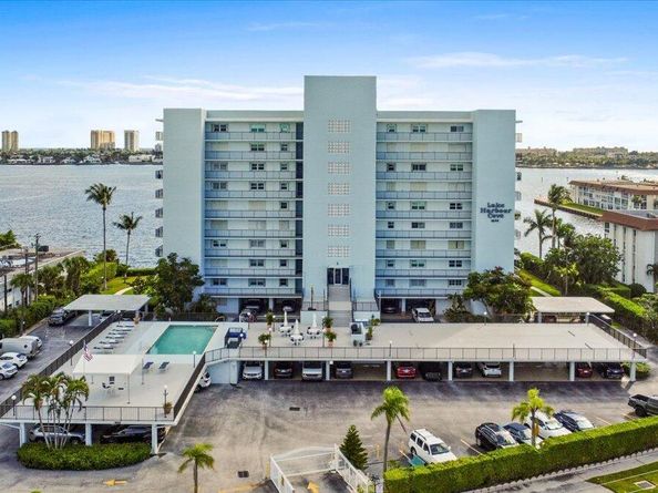 3040 Lake Shore Drive 101, Riviera Beach FL 33404