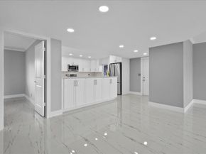 3040 Lake Shore Drive 101, Riviera Beach FL 33404