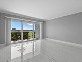 3040 Lake Shore Drive 101, Riviera Beach FL 33404