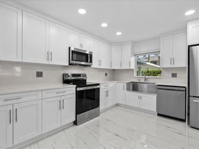 3040 Lake Shore Drive 101, Riviera Beach FL 33404