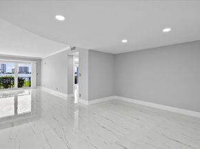 3040 Lake Shore Drive 101, Riviera Beach FL 33404