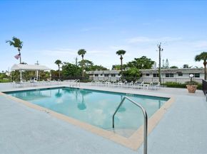 3040 Lake Shore Drive 101, Riviera Beach FL 33404