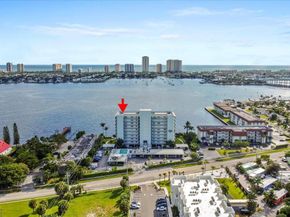 3040 Lake Shore Drive 101, Riviera Beach FL 33404