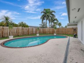11831 NW 38th Pl, Sunrise FL 33323