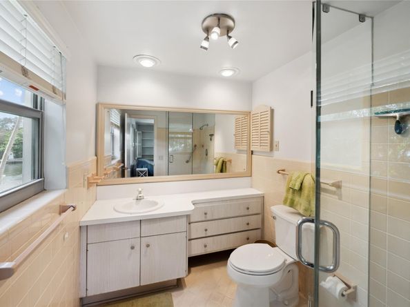 818 SE 4th St 201, Fort Lauderdale FL 33301