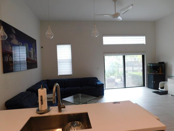4381 NW 9th St 4381, Plantation FL 33317