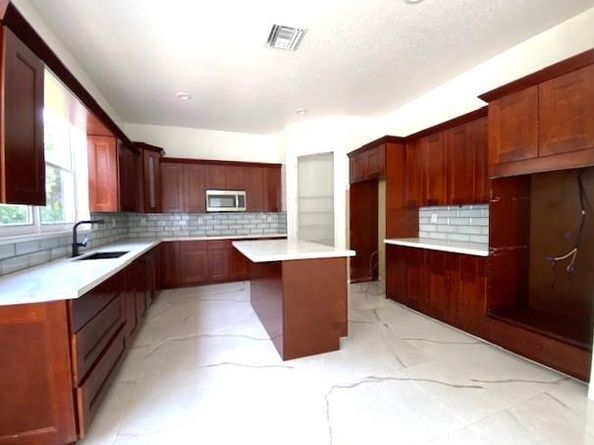 19371 SW 30th St, Miramar FL 33029