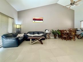 3457 NW 44th St 205, Lauderdale Lakes FL 33309