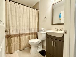3457 NW 44th St 205, Lauderdale Lakes FL 33309