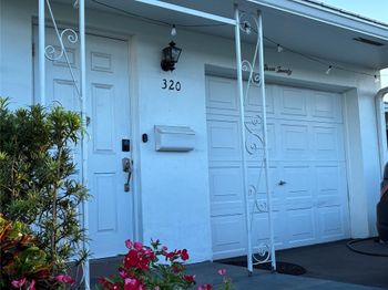 320 S Golf Blvd