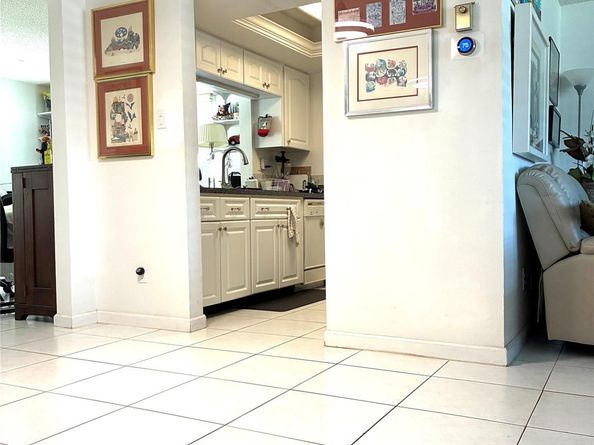 320 S Golf Blvd, Pompano Beach FL 33064