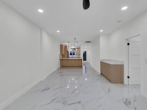 100 Paradise Harbour 502 Boulevard 502, North Palm Beach FL 33408