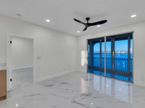 100 Paradise Harbour 502 Boulevard 502, North Palm Beach FL 33408