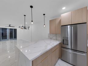 100 Paradise Harbour 502 Boulevard 502, North Palm Beach FL 33408