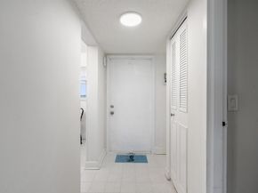 3590 Via Poinciana 607, Lake Worth FL 33467