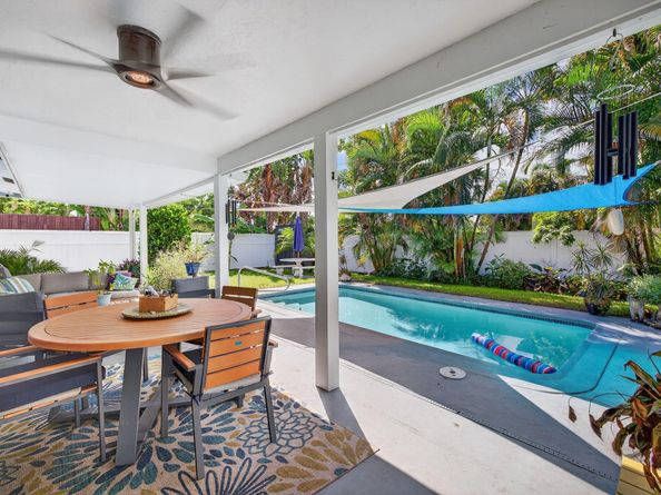 540 NW 38th St, Oakland Park FL 33309
