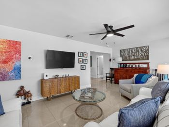 540 NW 38th St