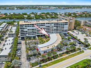 3589 S Ocean Boulevard 30, South Palm Beach FL 33480