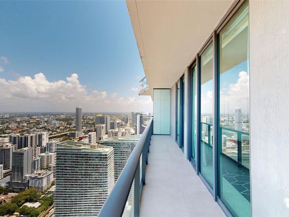 1300 S Miami Ave PH5209, Miami FL 33130
