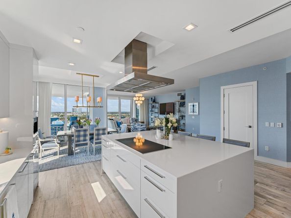 3730 N Ocean Drive 9d, Singer Island FL 33404