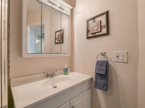 5071 W Oakland Park Blvd 204, Lauderdale Lakes FL 33313