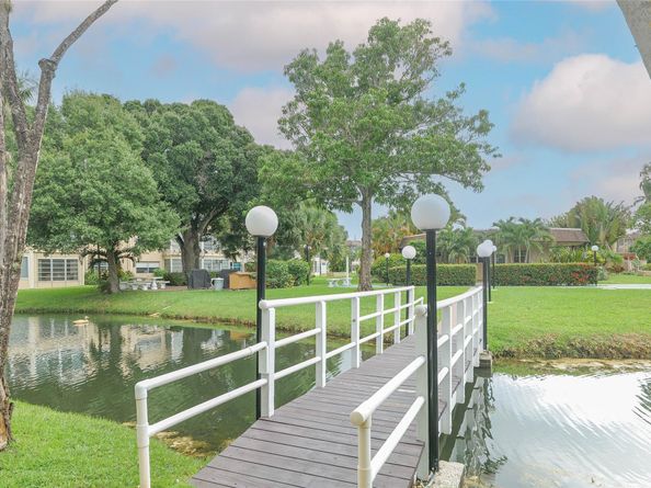 5071 W Oakland Park Blvd 204, Lauderdale Lakes FL 33313