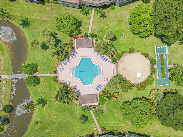 5071 W Oakland Park Blvd 204, Lauderdale Lakes FL 33313