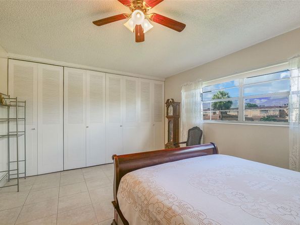 5071 W Oakland Park Blvd 204, Lauderdale Lakes FL 33313