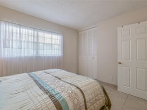 5071 W Oakland Park Blvd 204, Lauderdale Lakes FL 33313