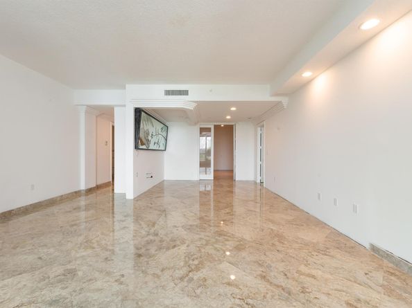 550 SE 5th Avenue 606s, Boca Raton FL 33432