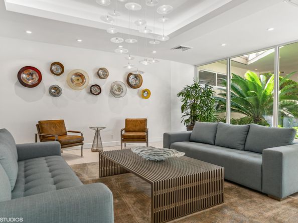 555 SE 6th Avenue 7h, Delray Beach FL 33483