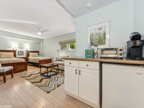 555 SE 6th Avenue 7h, Delray Beach FL 33483