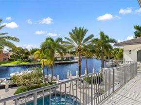 11 Bay Colony Lane, Fort Lauderdale FL 33308