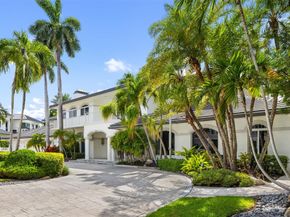 11 Bay Colony Lane, Fort Lauderdale FL 33308