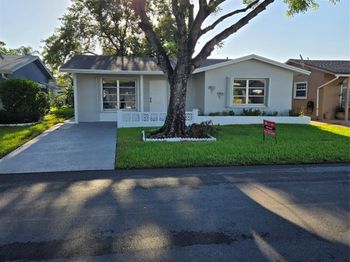 5712 NW 66th Ter