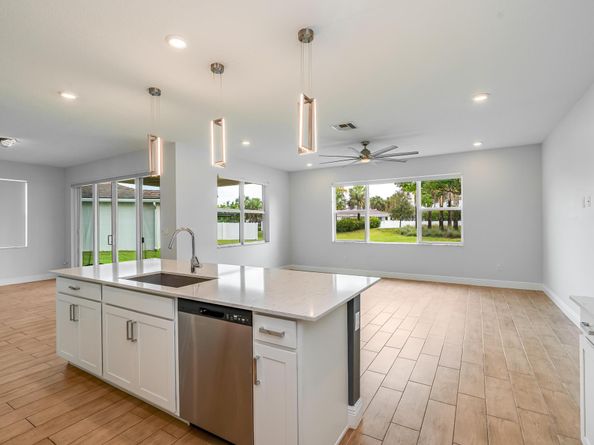 4194 Marina Way, Deerfield Beach FL 33064