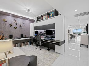 435 Bayshore Dr PH3, Fort Lauderdale FL 33304