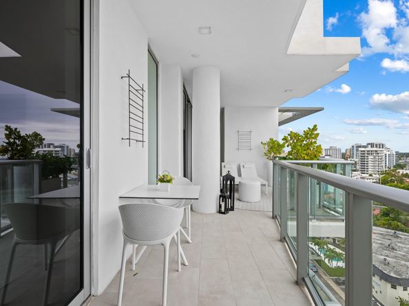435 Bayshore Dr PH3, Fort Lauderdale FL 33304